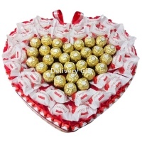 Сердце из конфет Любимой от Delivery Gift.