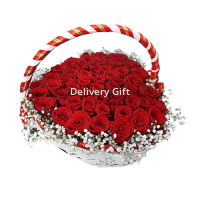Розы красные сердцем от Delivery Gift.