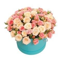 Композиция из кустовых роз от Delivery Gift.